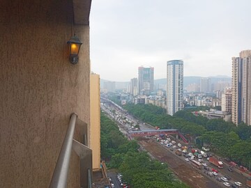 Swimming Pool in 2 BHK Apartment at Lodha Amara Tower 24 And 25, Kolshet Road – for Rent