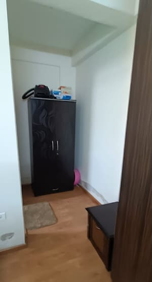 Furnished Amenities in 2.5 BHK Builder Floor at Sector 70a – for Rent