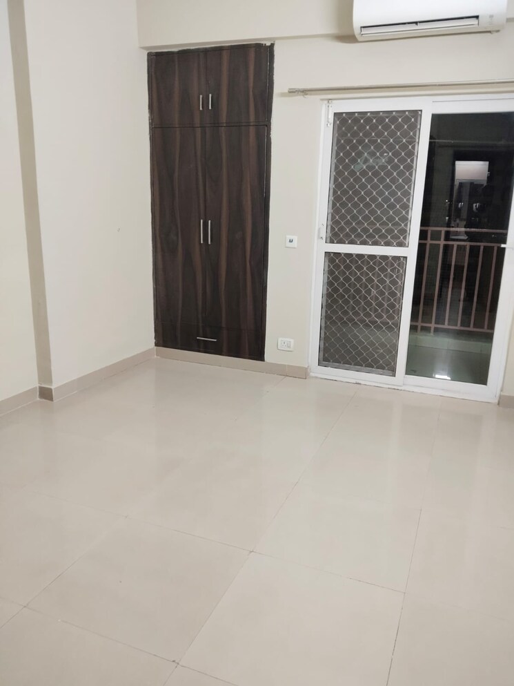 Room, antriksh-golf-view 3 Bedroom 1345 Sq.Ft. Apartment In Sector 78 Noida 9634583