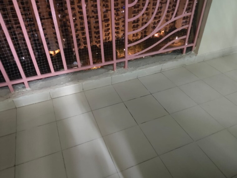 Balcony, antriksh-golf-view 3 Bedroom 1345 Sq.Ft. Apartment In Sector 78 Noida 9634583