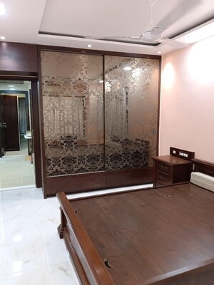 Bedroom in 5 BHK Apartment at Bhumiraj Hermitage, Sanpada – for Rent