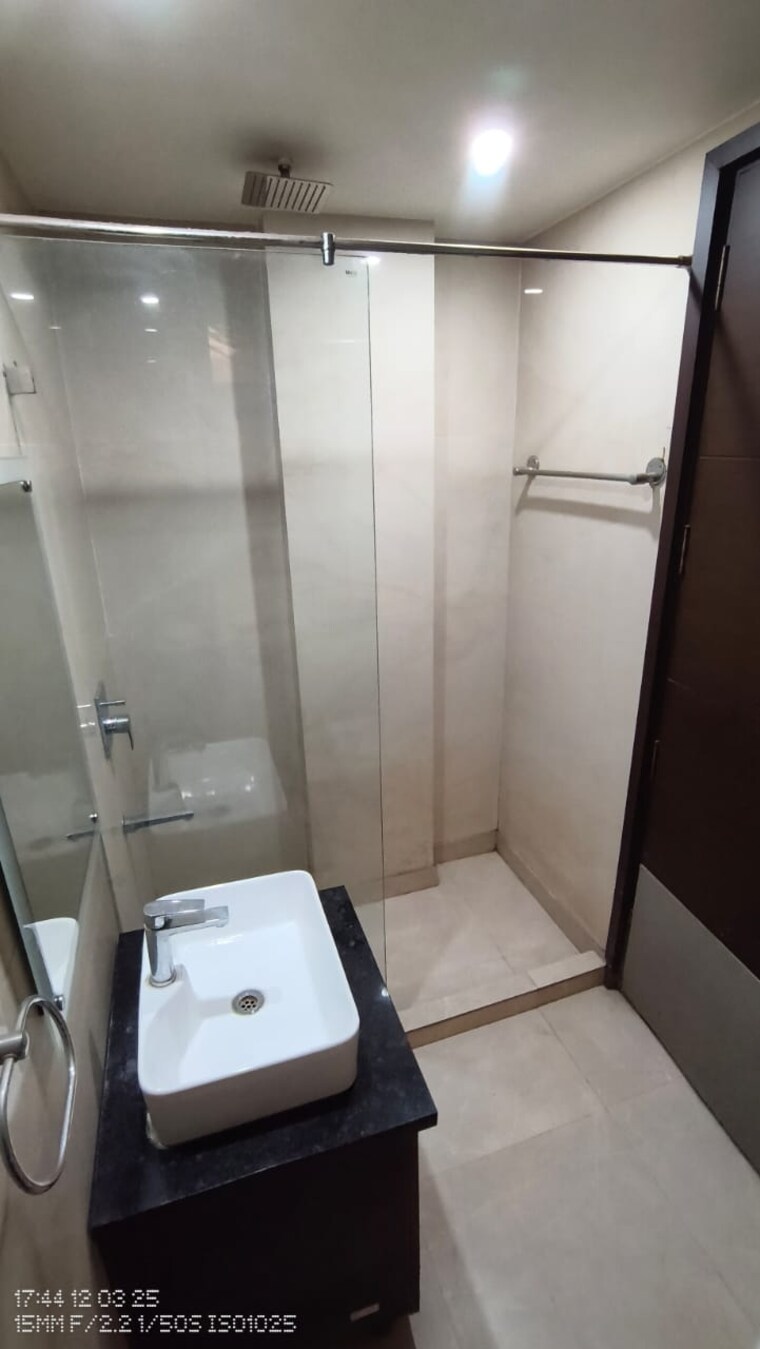 Bathroom, malviya nagar 2 Bedroom 1000 Sq.Ft. Builder Floor In Malviya Nagar Delhi 9634601