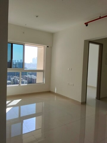 Room in 2 BHK Apartment at Wadhwa TW Gardens, Kandivali East – for Rent