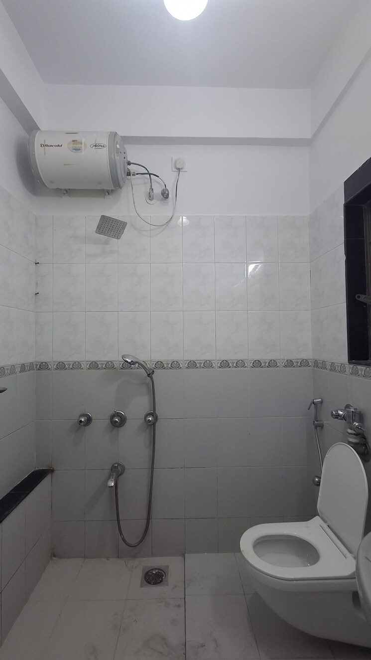 Bathroom, bredco-new-viceroy-park 3 Bedroom 1296 Sq.Ft. Apartment In Kandivali East Mumbai 9634772