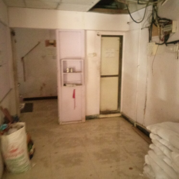 Bathroom, siddharth-nagar-chs-goregaon Commercial Warehouse 4000 Sq.Yd. In Goregaon West Mumbai 9634899