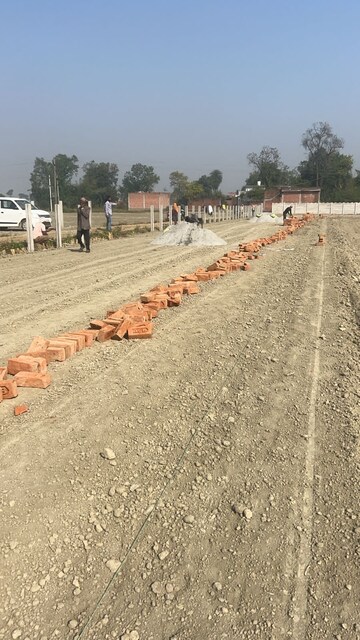  Plot – Exterior View View at Gosainganj - for Sale