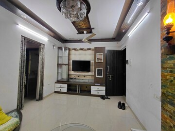 Team Area in 1 BHK Apartment at Bhoomi Classic, Malad West – for Rent