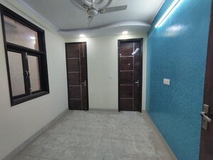 Building Lobby in 2 BHK Builder Floor at Govindpuri – for Sale