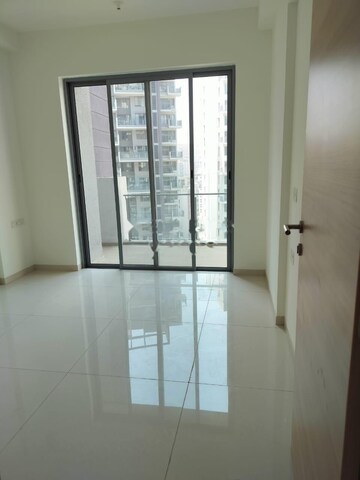 Room in 3 BHK Apartment at Kalpataru Jade Residences, Baner – for Sale