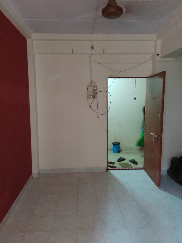 Room, jankalyan nagar 1 RK 180 Sq.Ft. Apartment In Jankalyan Nagar Mumbai 9635162