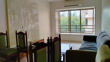 Living Room in 2.5 BHK Apartment at Tardeo – for Rent