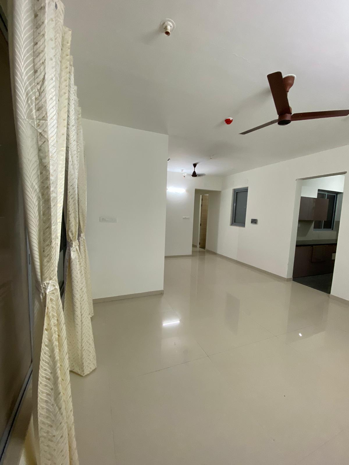 2 BHK + Servant Room 1000 Sq.Ft. Apartment in Kalpataru Exquisite Sierra