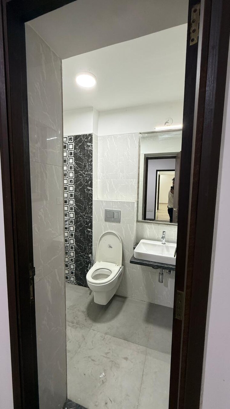 Bathroom, omkar-ananta 2 Bedroom 1031 Sq.Ft. Apartment In Goregaon East Mumbai 9635216