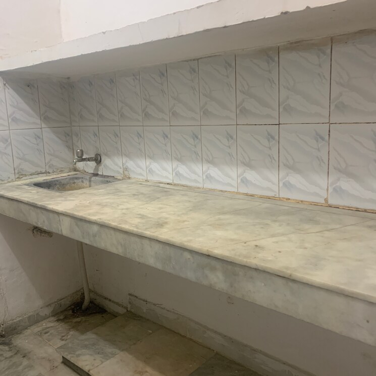 Bathroom, katwaria sarai 1 RK 250 Sq.Ft. Builder Floor In Katwaria Sarai Delhi 9635270