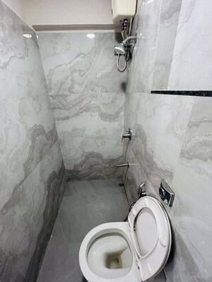 Bathroom in 1.5 BHK Apartment at Paradigm El Signora, Jogeshwari West – for Rent