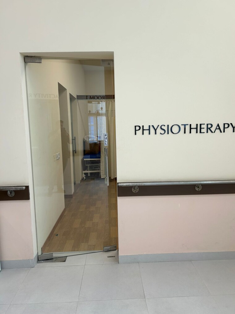 Room, silverglades-the-melia 3.5 Bedroom 1845 Sq.Ft. Apartment In Sohna Sector 35 Gurgaon 9635274