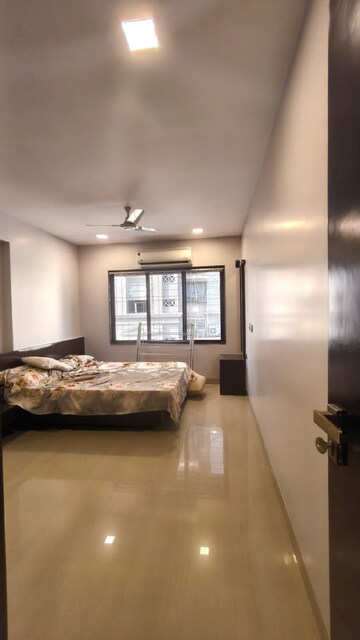 Bedroom in 2 BHK Apartment at Bandra West – for Rent