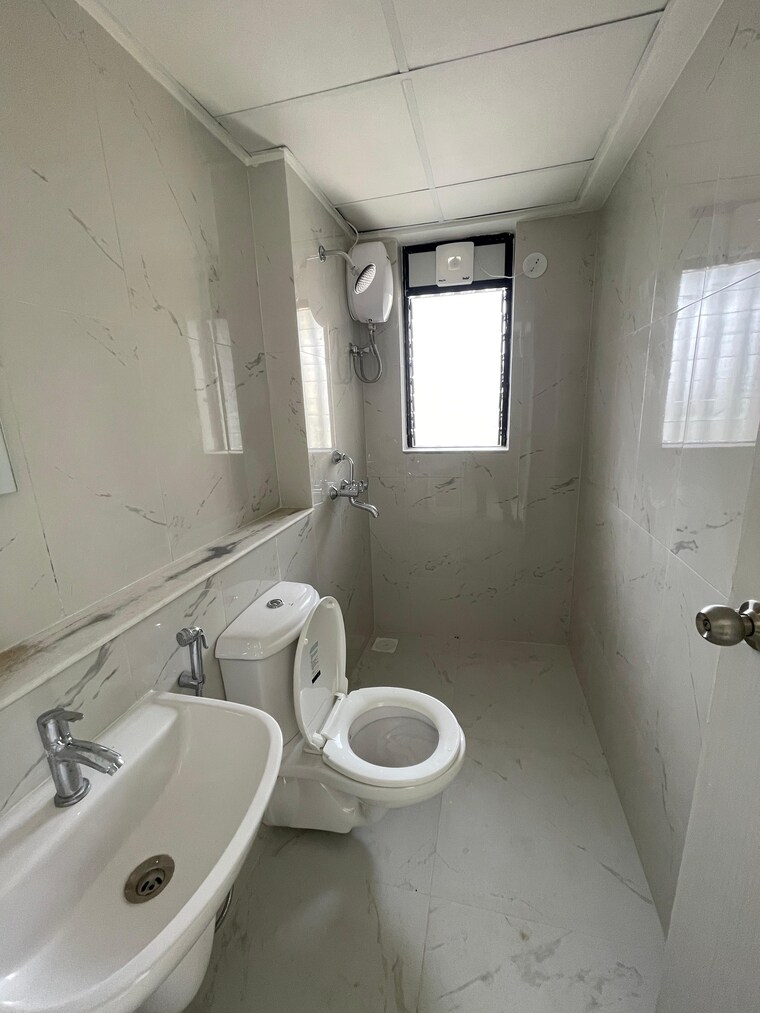 Bathroom, runwal-gardens-phase-i 1 Bedroom 467 Sq.Ft. Apartment In Dombivli East Thane 9635301
