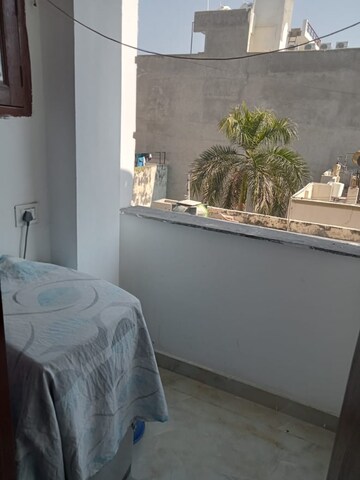 Balcony in 1 BHK Builder Floor at Paryavaran Complex – for Rent
