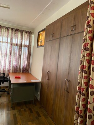 Room in 3 BHK Apartment at Sector 13 Dwarka – for Sale