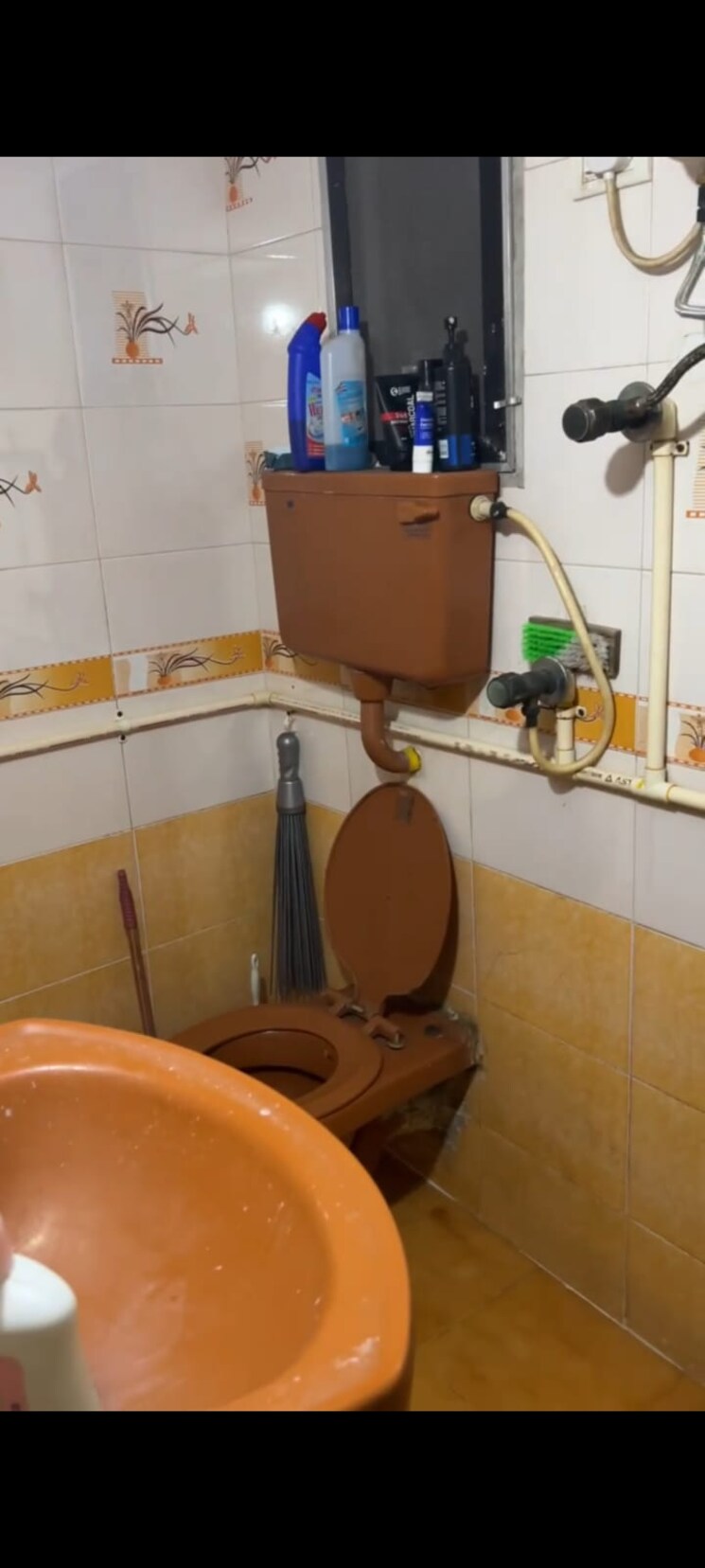 Bathroom, kirit-chs 1 Bedroom 400 Sq.Ft. Apartment In Malad West Mumbai 9635341