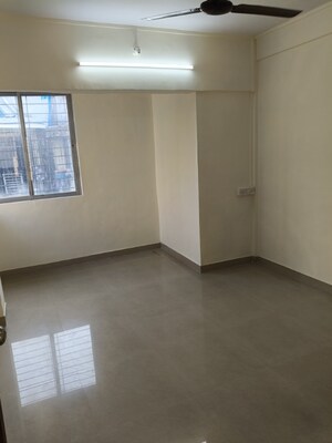 Room in 1 BHK Apartment at Sai Nagar Seva CHS, Andheri West – for Rent