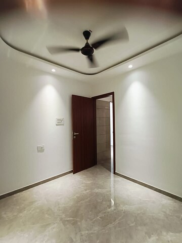 Room in 2 BHK Builder Floor at Gunjur – for Rent