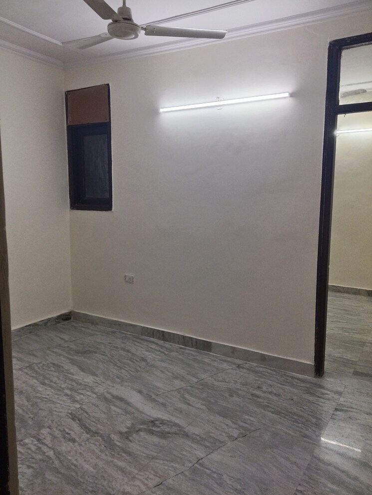 Room, malviya nagar 2 Bedroom 80 Sq.Yd. Builder Floor In Malviya Nagar Delhi 9635410