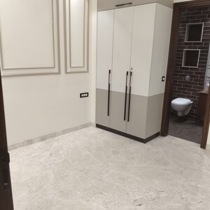 Room in 3 BHK Builder Floor at Vikas Puri – for Sale