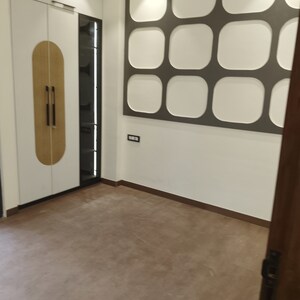 Room in 3 BHK Builder Floor at Vikas Puri – for Sale