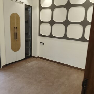 Room in 3 BHK Builder Floor at Vikas Puri – for Sale