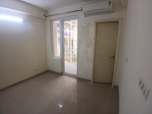 Room in 4 BHK Apartment at Unity The Amaryllis, Karol Bagh – for Rent