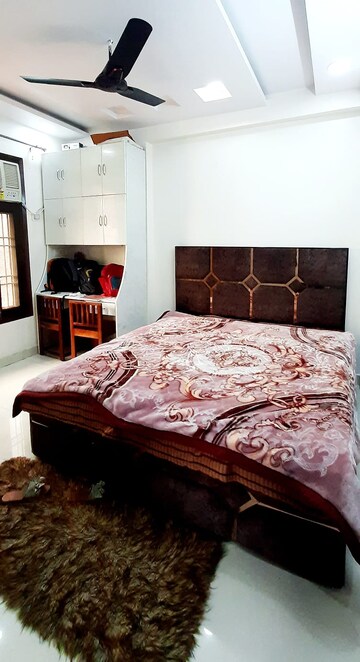 Bedroom in 3 BHK Apartment at Dwarka – for Rent