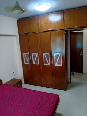 Bedroom in 2 BHK Apartment at Bhoomi Valley, Kandivali East – for Rent