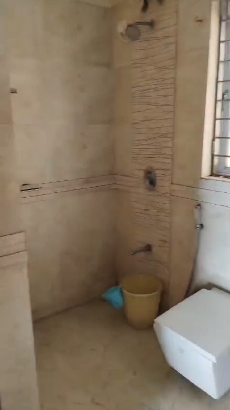 Bathroom, chandak-paloma 2 Bedroom 1040 Sq.Ft. Apartment In Goregaon East Mumbai 9635656
