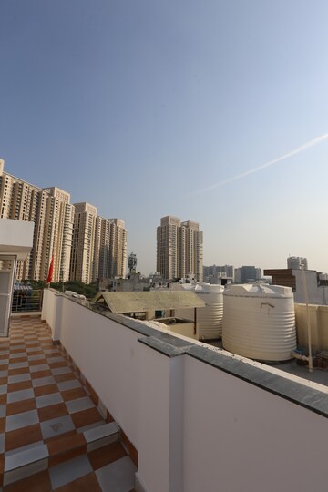 Balcony in 1 BHK Builder Floor at Sector 54 – for Rent