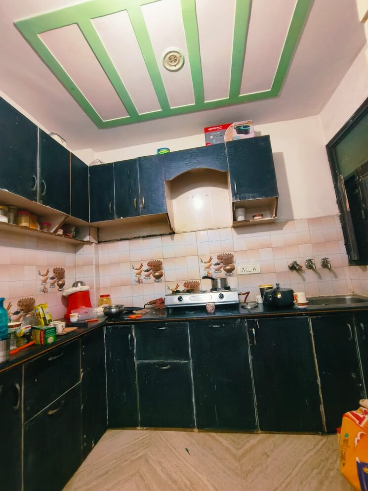 Kitchen, dwarka mor 3 Bedroom 990 Sq.Ft. Builder Floor In Dwarka Mor Delhi 9635412