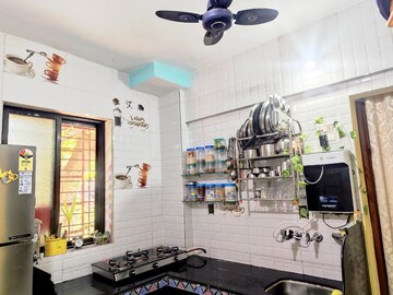 Team Area in 1 BHK Apartment at Kalyan West – for Sale