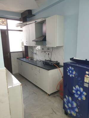 Kitchen in 1 BHK Builder Floor at Dlf Phase V – for Rent