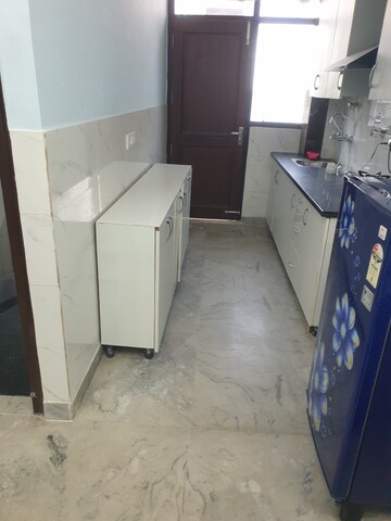 Kitchen in 1 BHK Builder Floor at Dlf Phase V – for Rent