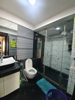 Team Area in 1 BHK Apartment at K Raheja Vistas, Powai – for Rent