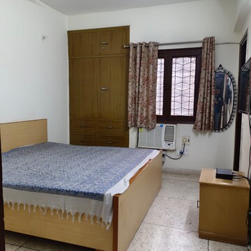Bedroom in 3 BHK Apartment at Dwarka – for Rent