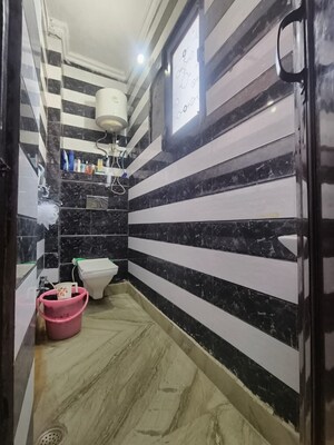 Attached Bathroom in 1 BHK Builder Floor at Nawada – for Rent