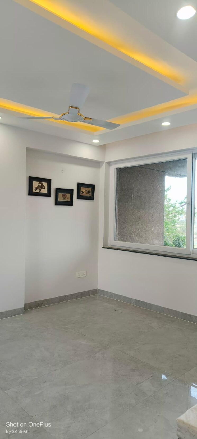 Room, sector 7 dwarka 3 Bedroom 1560 Sq.Ft. Apartment In Sector 7 Dwarka Delhi 9635742