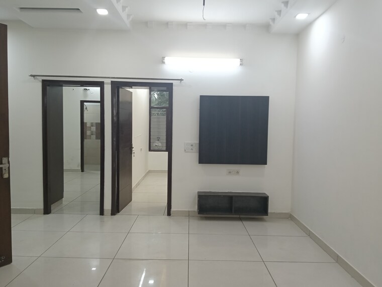 Room, ms-enclave-zirakpur 2 Bedroom 9000 Sq.Ft. Apartment In Dhakoli Zirakpur 9635816