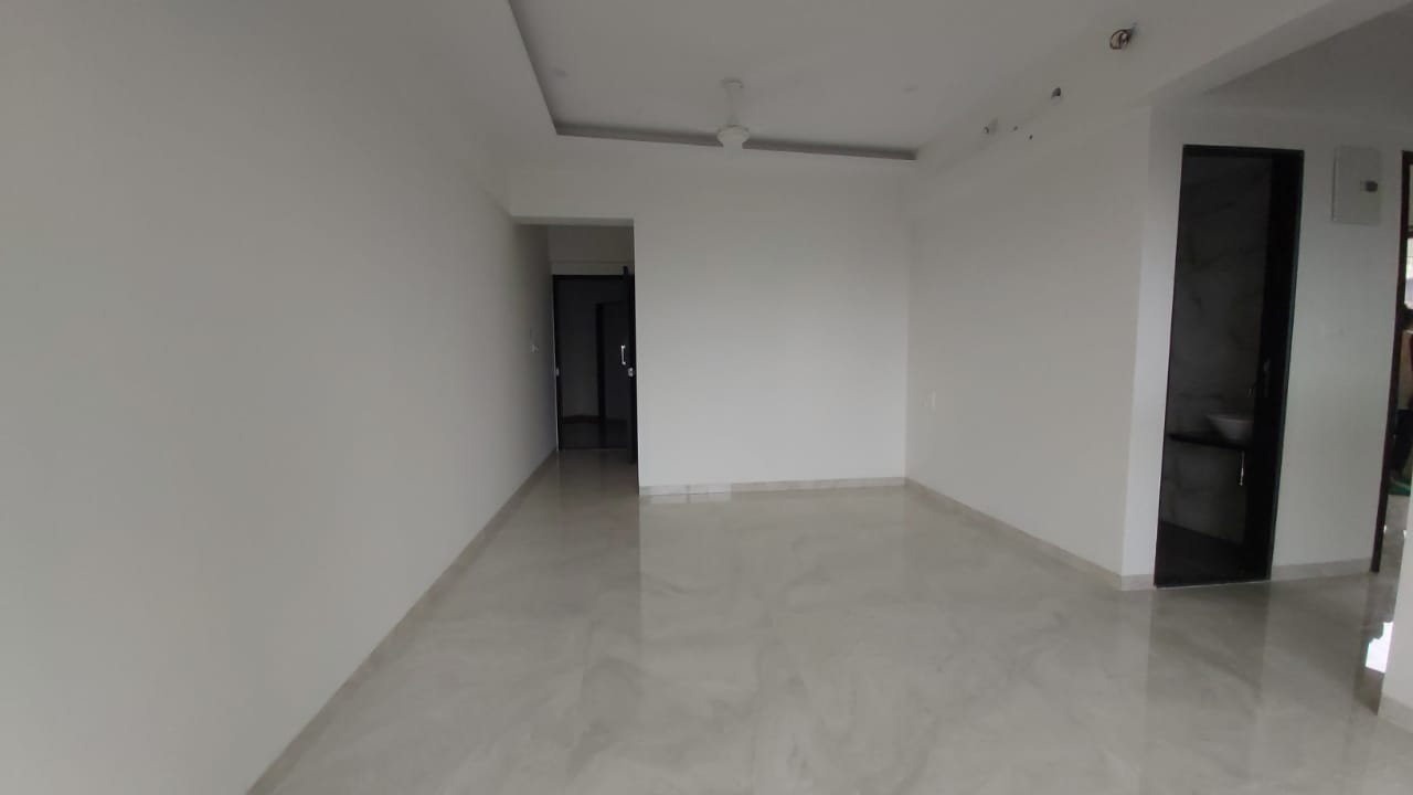 2 BHK Apartment For Rent in Rustomjee Riviera