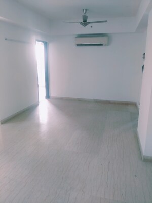 Room in 3 BHK Apartment at Emaar The Palm Drive-The Premier Terraces, Sector 66 – for Rent