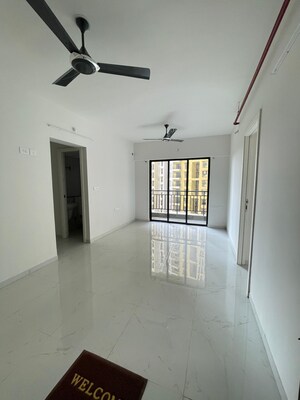 Room in 1 BHK Apartment at Runwal Gardens Phase I, Dombivli East – for Rent