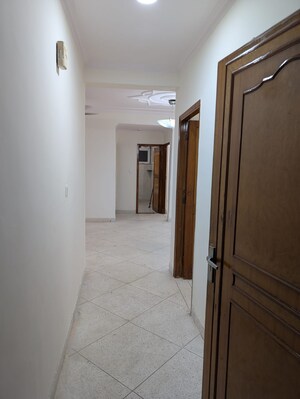 Building Lobby in 3 BHK Apartment at Swami Shraddhanand Park – for Rent