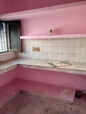 Kitchen in 1.5 BHK Builder Floor at Sector 16 – for Rent